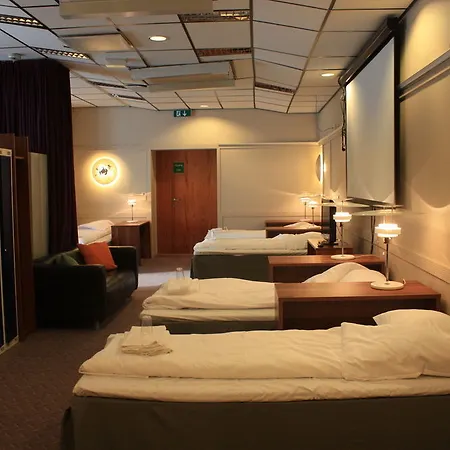 Sandnes Vandrerhjem Hostel *